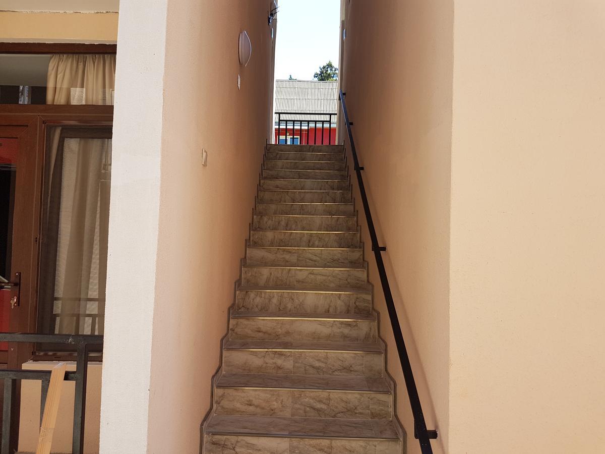 Apartment Nodmax Уреки Экстерьер фото